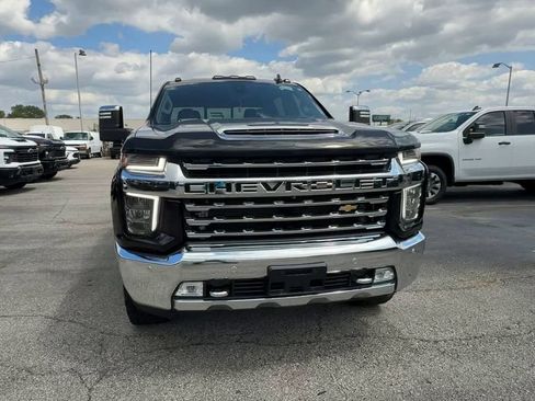 Used 2021 Chevrolet Silverado 2500 LTZ w/ LTZ Plus Package AWD/4WD image 3