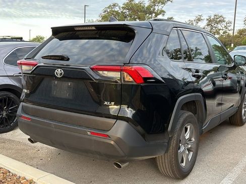 Used 2024 Toyota RAV4 XLE image 4