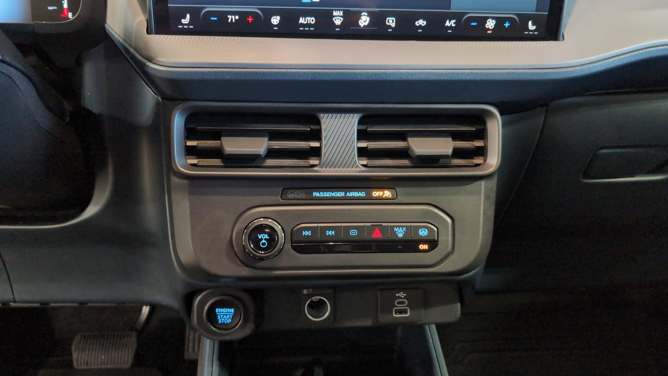 Used 2025 Ford Maverick XLT w/ XLT Luxury Package AWD/4WD image 24