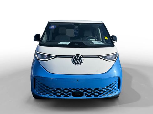 Certified 2025 Volkswagen ID. Buzz Pro S Plus AWD/4WD image 8
