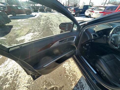 Used 2014 Lincoln MKZ Hybrid w/ Equipment Group 202A Reserve image 7