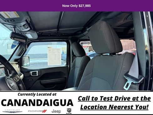 Used 2022 Jeep Wrangler Unlimited Sport AWD/4WD image 13