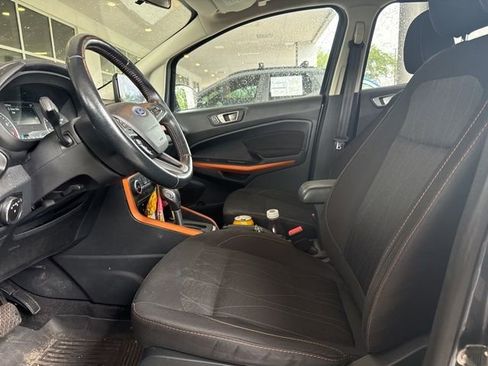 Used 2021 Ford EcoSport SE w/ SE Convenience Package FWD image 2