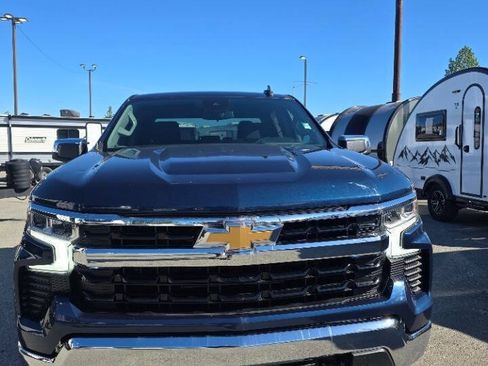 Used 2023 Chevrolet Silverado 1500 LT AWD/4WD image 5