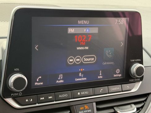 Certified 2025 Nissan Altima 2.5 SR FWD image 19