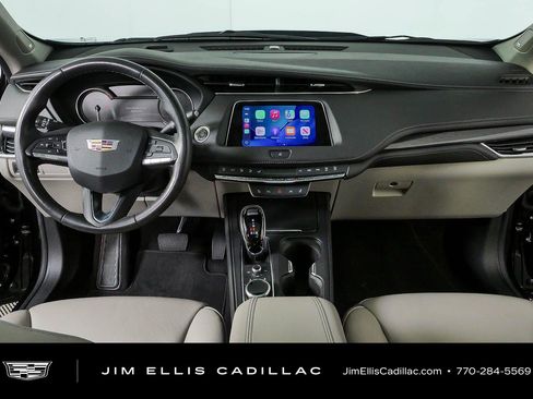 Certified 2023 Cadillac XT4 Premium Luxury w/ Cold Weather Package AWD/4WD image 19