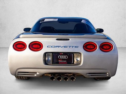 Used 2002 Chevrolet Corvette Coupe w/ Preferred Equipment Group2 image 6