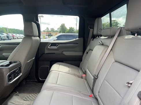 Used 2022 Chevrolet Silverado 1500 LTZ AWD/4WD image 11