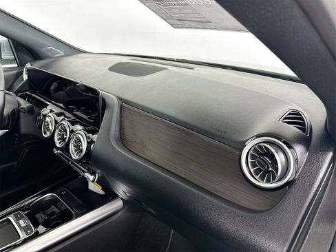 New 2025 Mercedes-Benz GLA 250 image 31