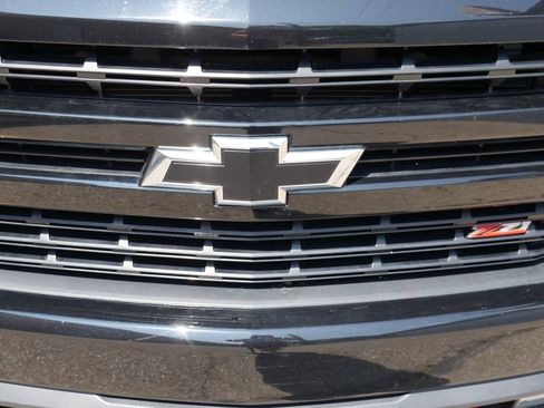 Used 2021 Chevrolet Silverado 1500 LT Trail Boss AWD/4WD image 31