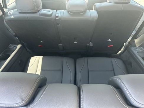 Certified 2026 Mercedes-Benz GLS 450 4MATIC image 30