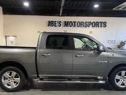 Used 2009 Dodge Ram 1500 Truck SLT image 4