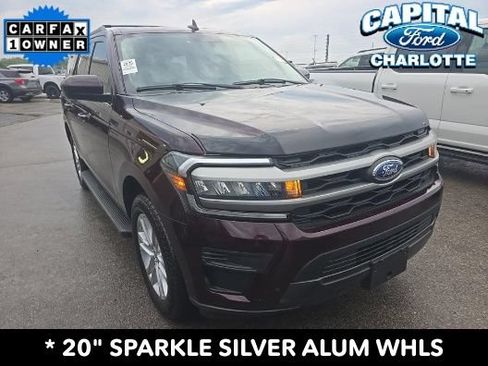 Used 2024 Ford Expedition XLT RWD image 3