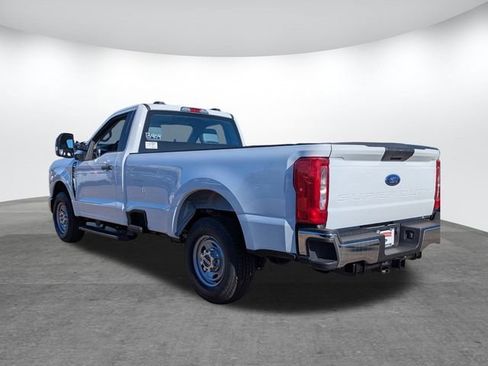 New 2026 Ford F250 XL w/ XL Chrome Package image 3