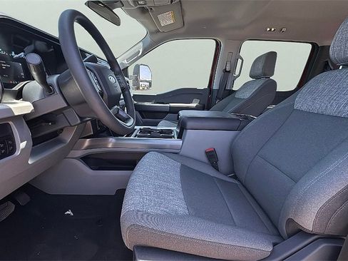 New 2025 Ford F250 XLT w/ 360-Degree Camera Package image 13