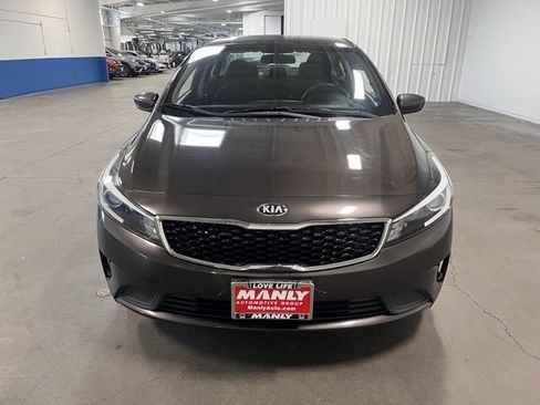 Used 2017 Kia Forte LX image 8