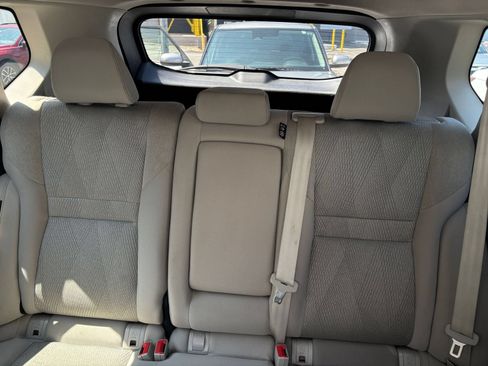 Used 2025 Nissan Rogue SV AWD/4WD image 43