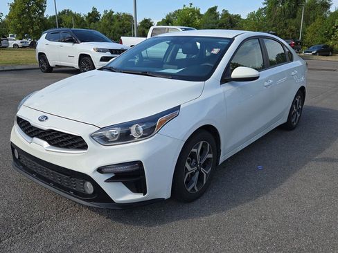 Used 2021 Kia Forte LXS FWD image 3