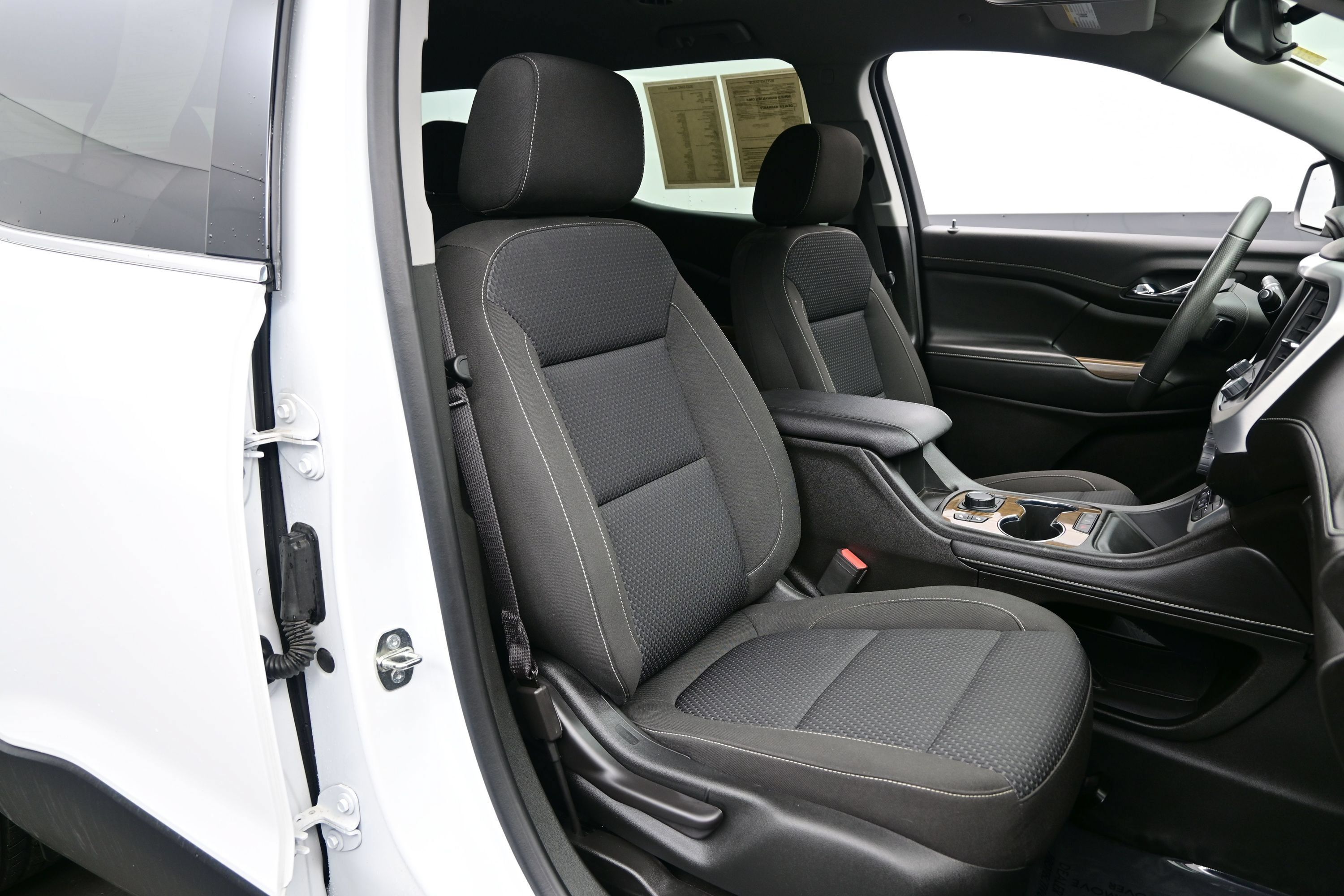 Used 2023 GMC Acadia SLE w/ Driver Convenience Package FWD image 13