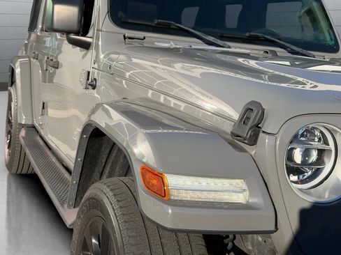 Used 2021 Jeep Wrangler Unlimited Sahara image 8