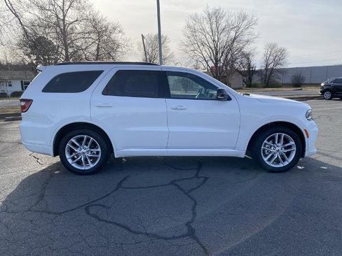 Used 2024 Dodge Durango GT image 8