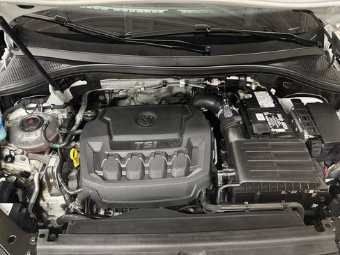 Used 2022 Volkswagen Tiguan SE AWD/4WD image 9
