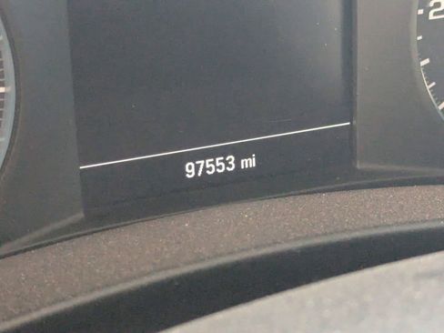 Used 2020 Chevrolet Equinox LS image 9