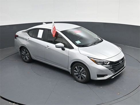 Used 2025 Nissan Versa SV w/ Trunk Package image 37