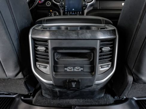 Used 2022 RAM 1500 Big Horn AWD/4WD image 36