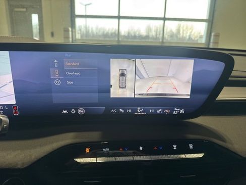 Certified 2025 Buick Enclave Sport Touring w/ Power Package image 29