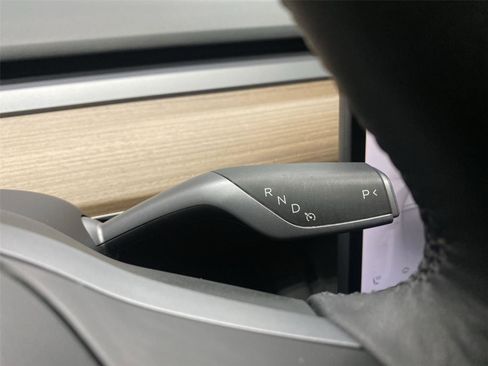 Used 2023 Tesla Model Y AWD image 26