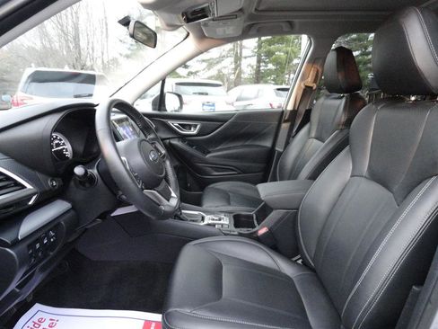 Used 2020 Subaru Forester Limited image 13