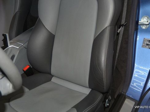 Used 2005 Chrysler Crossfire Limited image 13