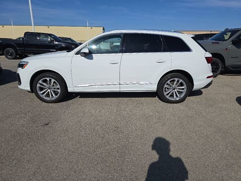 Used 2025 Audi Q7 3.0T Premium Plus AWD/4WD image 3