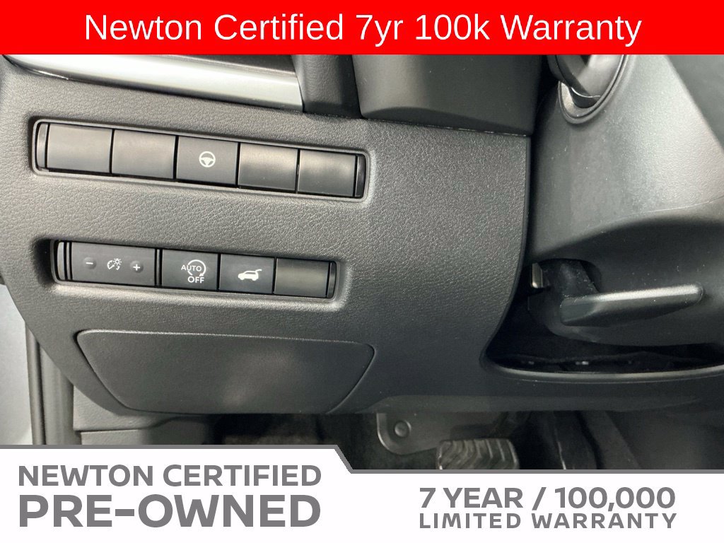 Used 2024 Nissan Rogue SV w/ SV Premium Package FWD image 34
