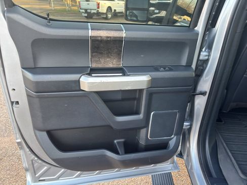 Used 2022 Ford F250 Lariat w/ Tremor Off-Road Package image 18