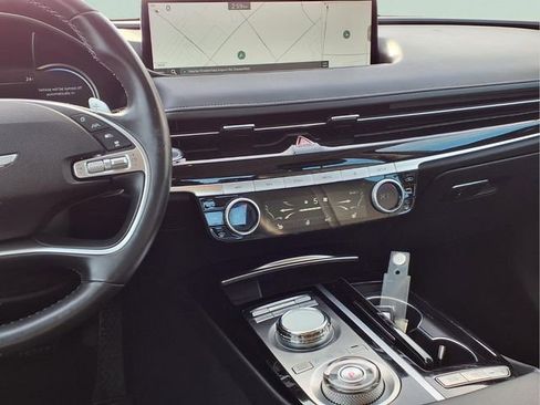 Used 2023 Genesis G80 2.5T image 6