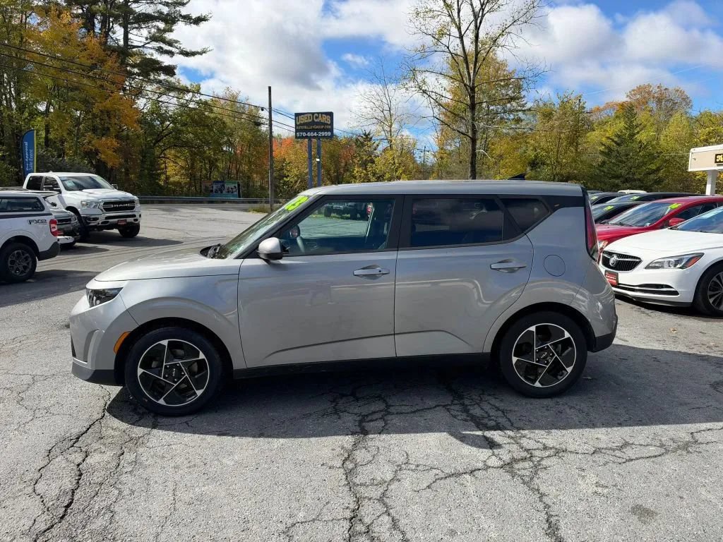 Used 2023 Kia Soul EX FWD image 5