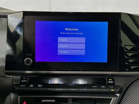 Certified 2025 Toyota Camry SE w/ Convenience Package FWD image 24