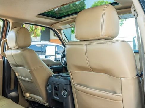 Used 2012 Ford F250 Lariat w/ Lariat Ultimate Pkg AWD/4WD image 42