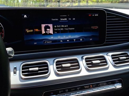 Used 2025 Mercedes-Benz GLS 450 4MATIC image 20