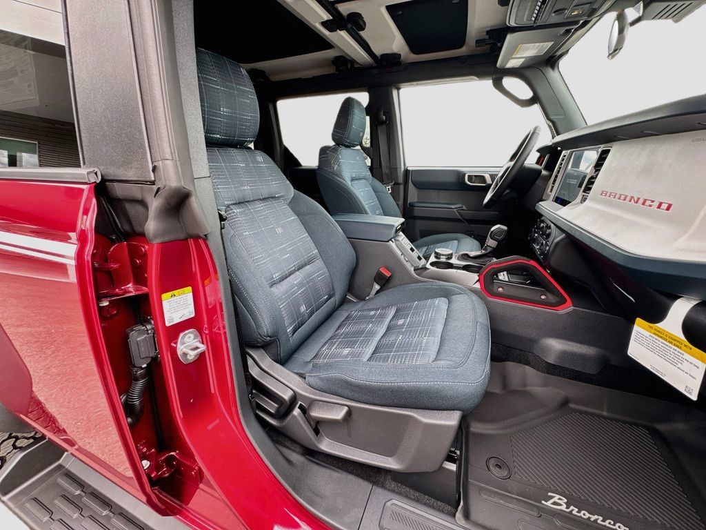New 2026 Ford Bronco Heritage Edition AWD/4WD image 28