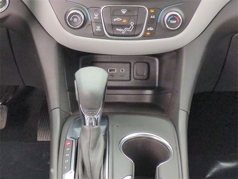 Used 2024 Chevrolet Equinox LS w/ Driver Confidence II Package image 20