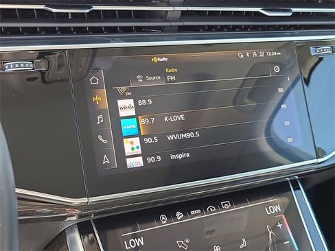 Used 2023 Audi Q7 3.0T Premium Plus image 29