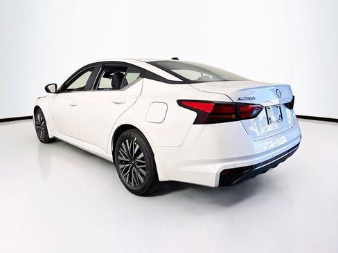 New 2026 Nissan Altima 2.5 SV FWD image 7