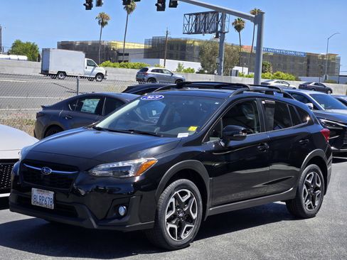 Used 2019 Subaru Crosstrek 2.0i Limited w/ Moonroof Package w/Navigation AWD/4WD image 8