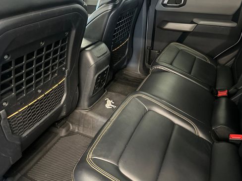 Used 2022 Ford Bronco Badlands w/ Sasquatch Package image 25