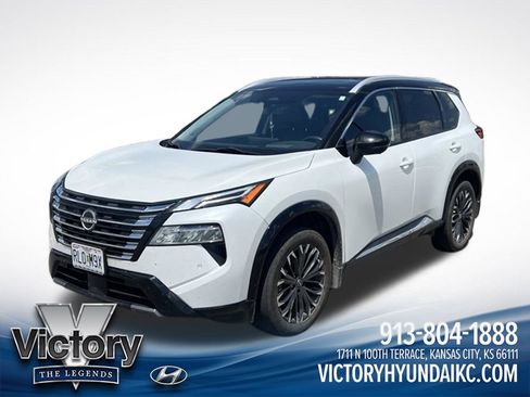 Used 2024 Nissan Rogue Platinum w/ Platinum Premium Package AWD/4WD image 2