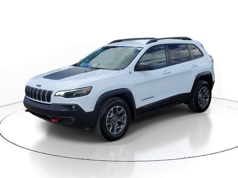 Used 2020 Jeep Cherokee Trailhawk w/ Cold Weather Group AWD/4WD image 2