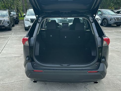 Used 2023 Toyota RAV4 XLE image 31